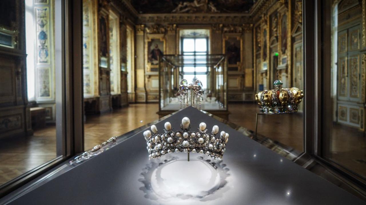 Empress Eugenie s diadem of pearls exhibited in the Apollo Gallery housing the royal collection of gems and diamonds from the French crown in Paris on May 20, 2021. (AFP Photo)