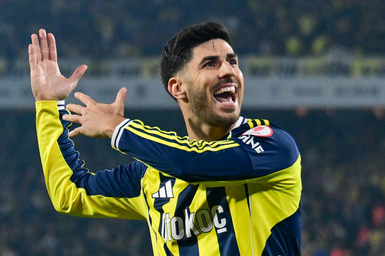 Fenerbahce's Asensio draws interest from Atletico as Istanbul side pursues Sorloth Image