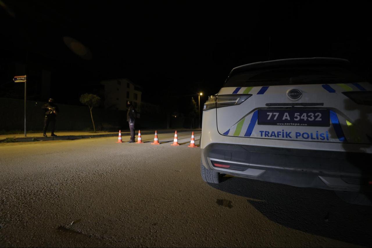 Scenes from the operation launched against Daesh terrorist organization in Yalova, police teams have closed off access to the area in Yalova, Türkiye, Dec. 29, 2025. (AA Photo)