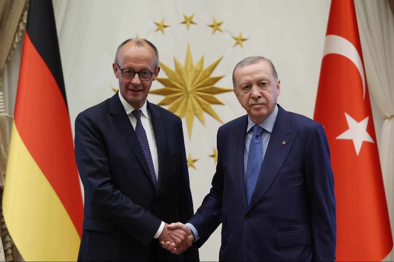 President Recep Tayyip Erdogan (R) receives German Chancellor Friedrich Merz (L) at the Presidential Complex in Ankara, Türkiye, Oct. 30, 2025. (Photo via Turkish Presidency/Murat Cetinmuhurdar)