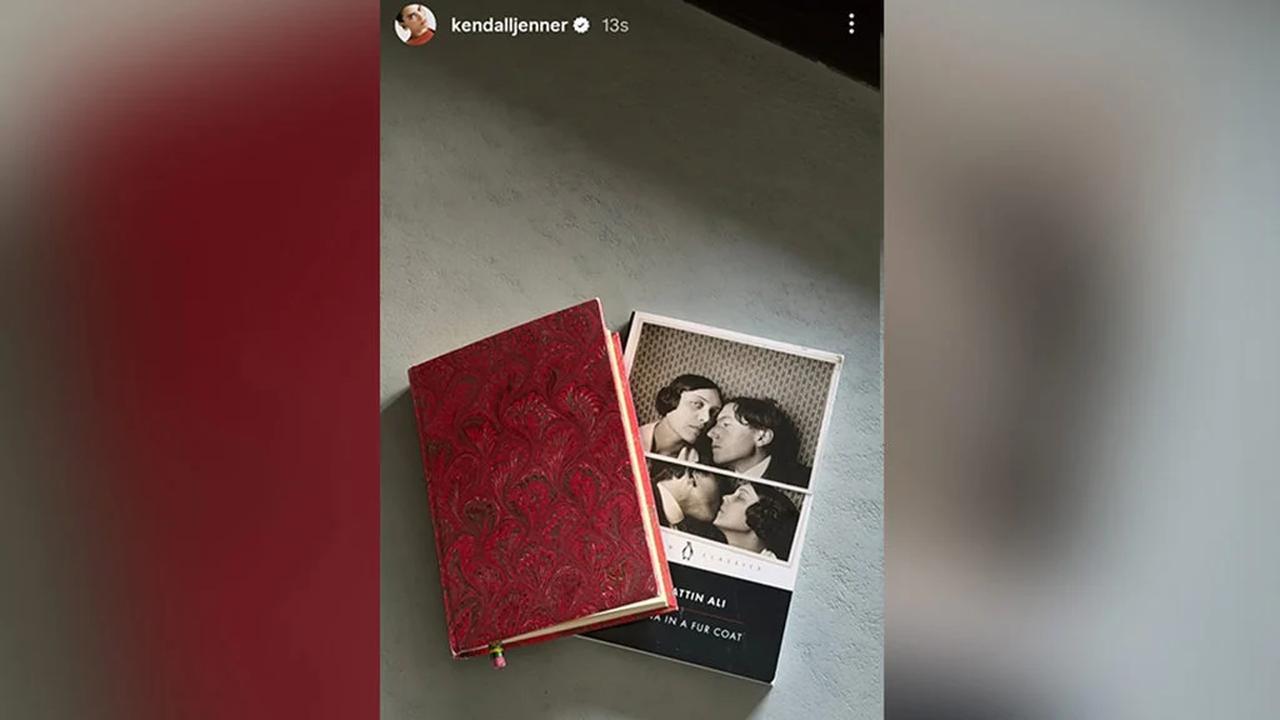 Screenshot of Kendall Jenner’s Instagram story featuring the English edition of Sabahattin Ali’s novel Madonna in a Fur Coat, highlighting the book’s continued presence in global popular culture. (Photo via Instagram/@kendalljenner)