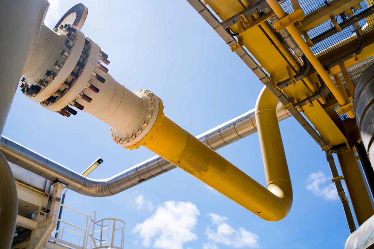 EU seals deal to phase out Russian gas imports by 2027