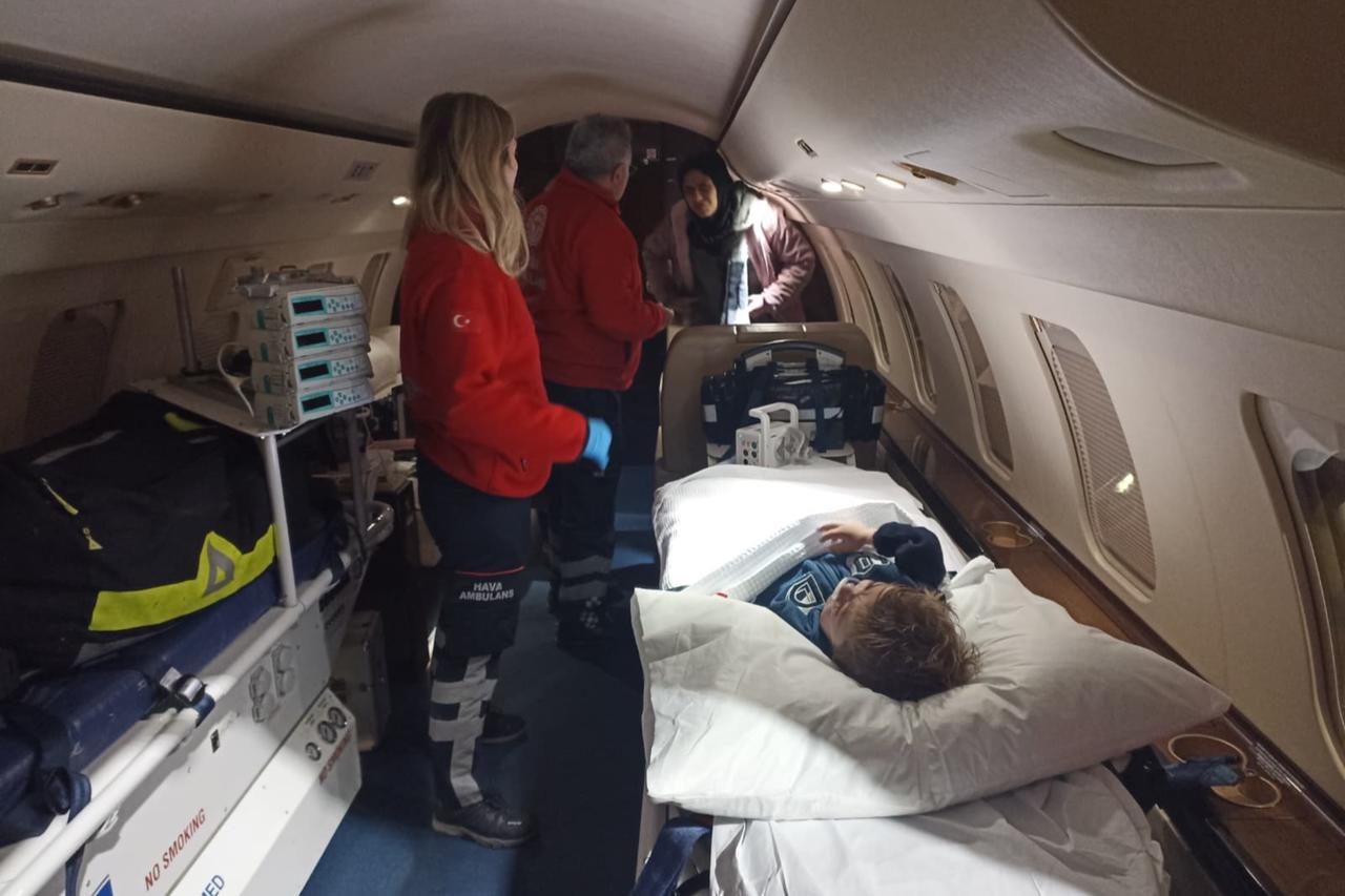 Gazan mother who lost child to medicine shortage evacuated to Türkiye for son’s treatment