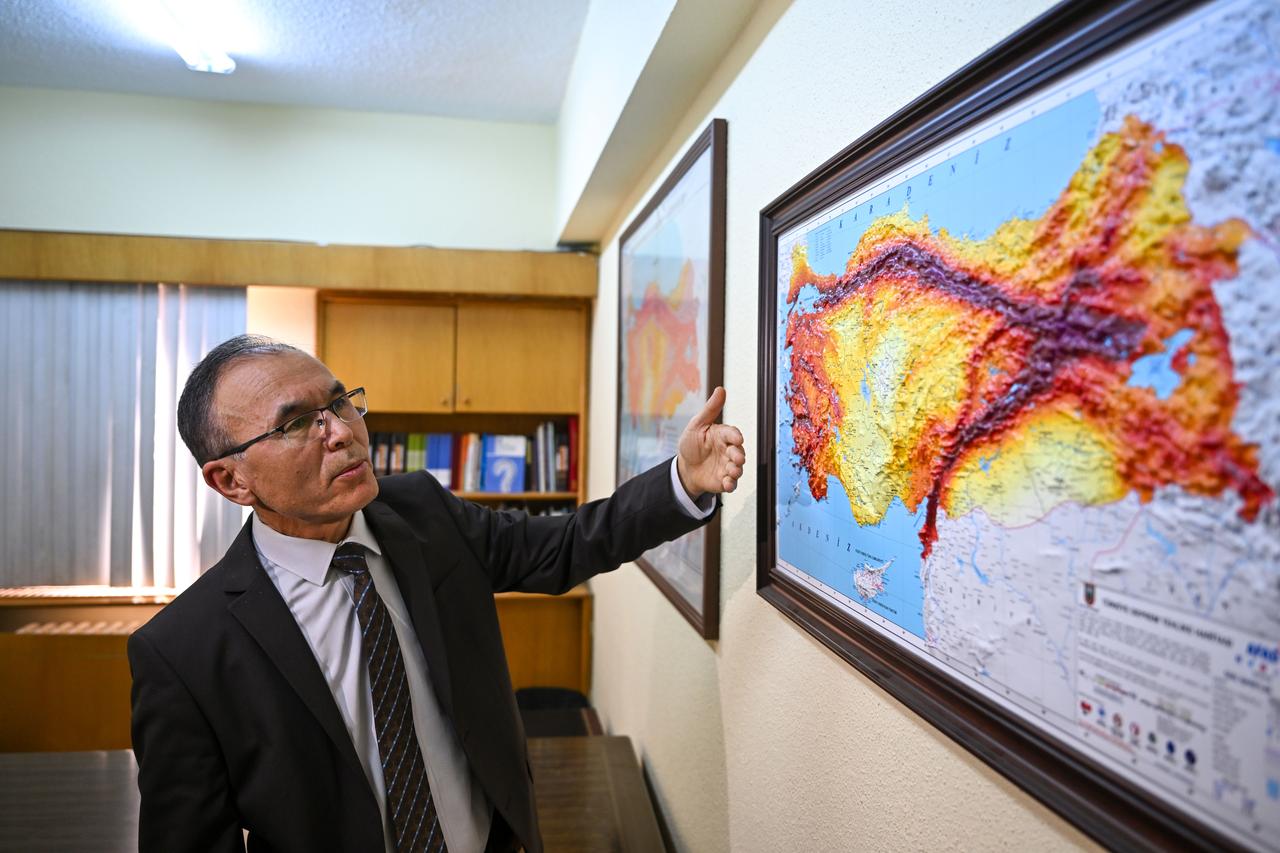 Associate Professor Bulent Ozmen, a disaster management expert and faculty member at Gazi University’s Engineering Faculty, speaks to Anadolu Agency about recent earthquakes in Türkiye, Dec. 30, 2025. (AA Photo)