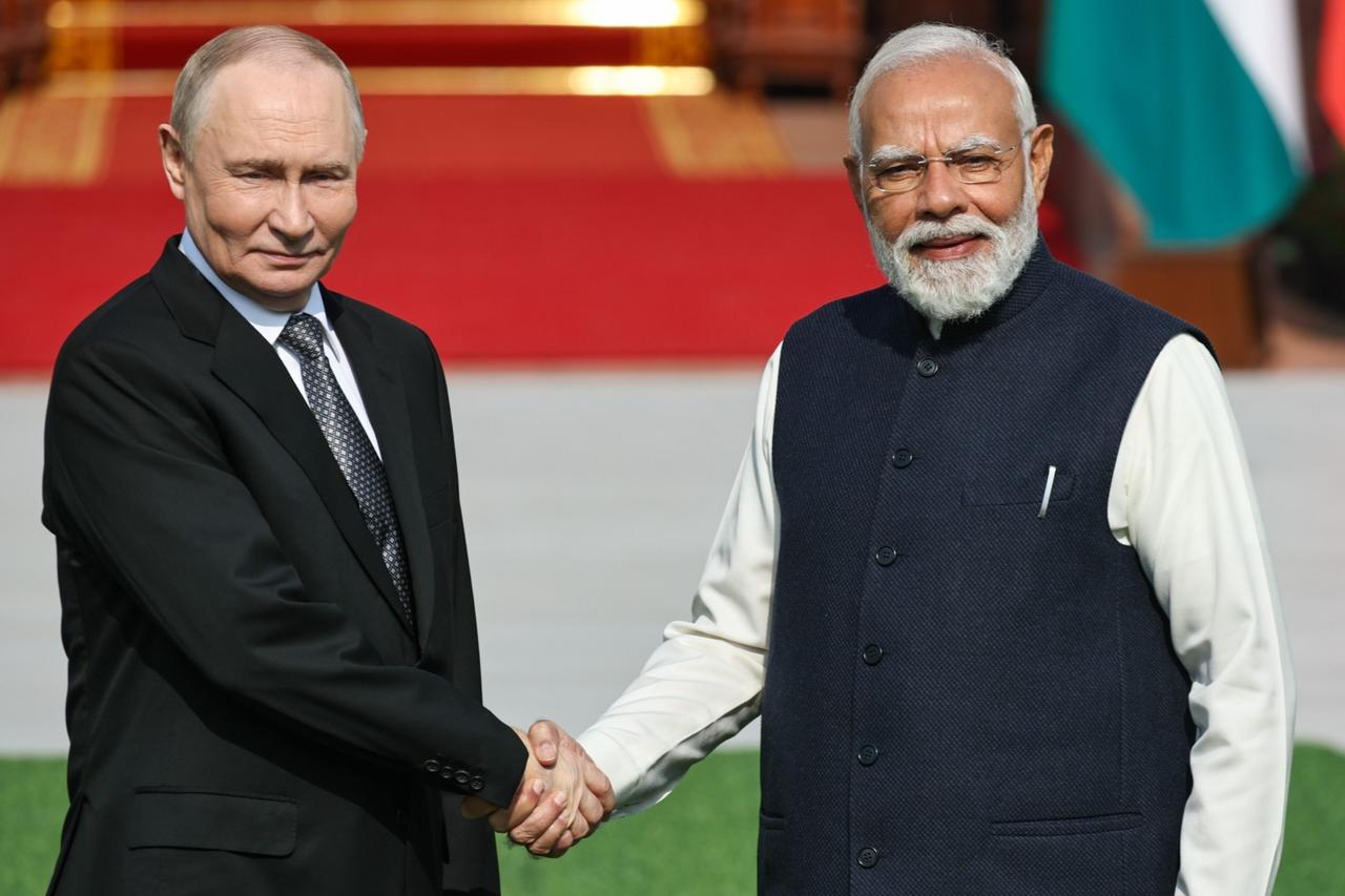 India ‘on side of peace’ in Ukraine, Modi tells Putin at annual summit