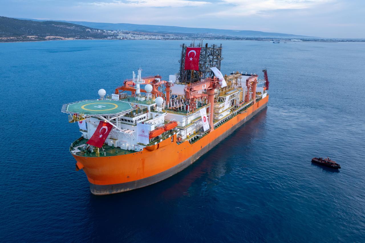 Türkiye boosts exploration power in Black Sea as 6th drilling ship arrives