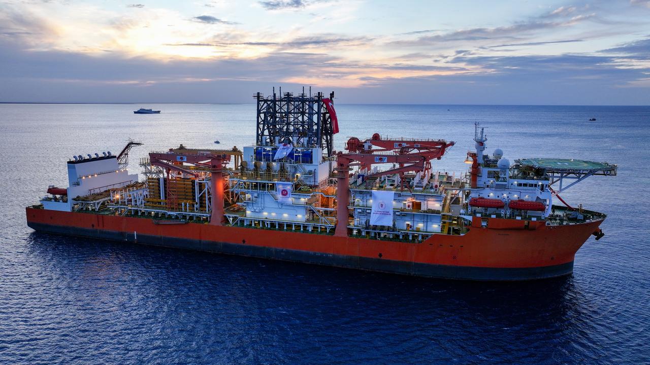 Türkiye's 6th drilling ship will operate in the Black Sea as Türkiye now has the world’s 4th-largest energy fleet, Dec. 5, 2025. (AA Photo)