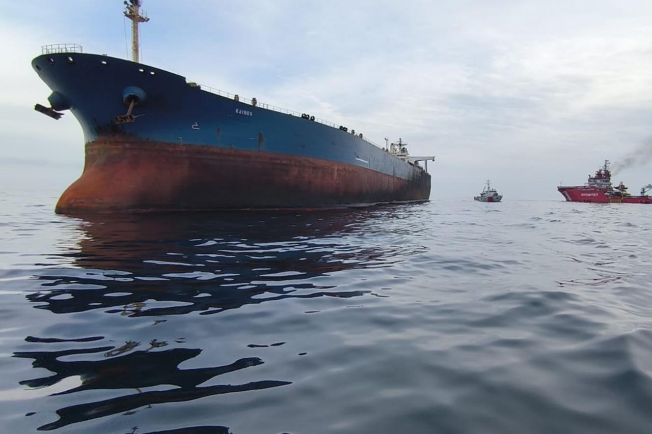 Damaged Kairos tanker anchors off Bulgaria after drone strike, captain missing