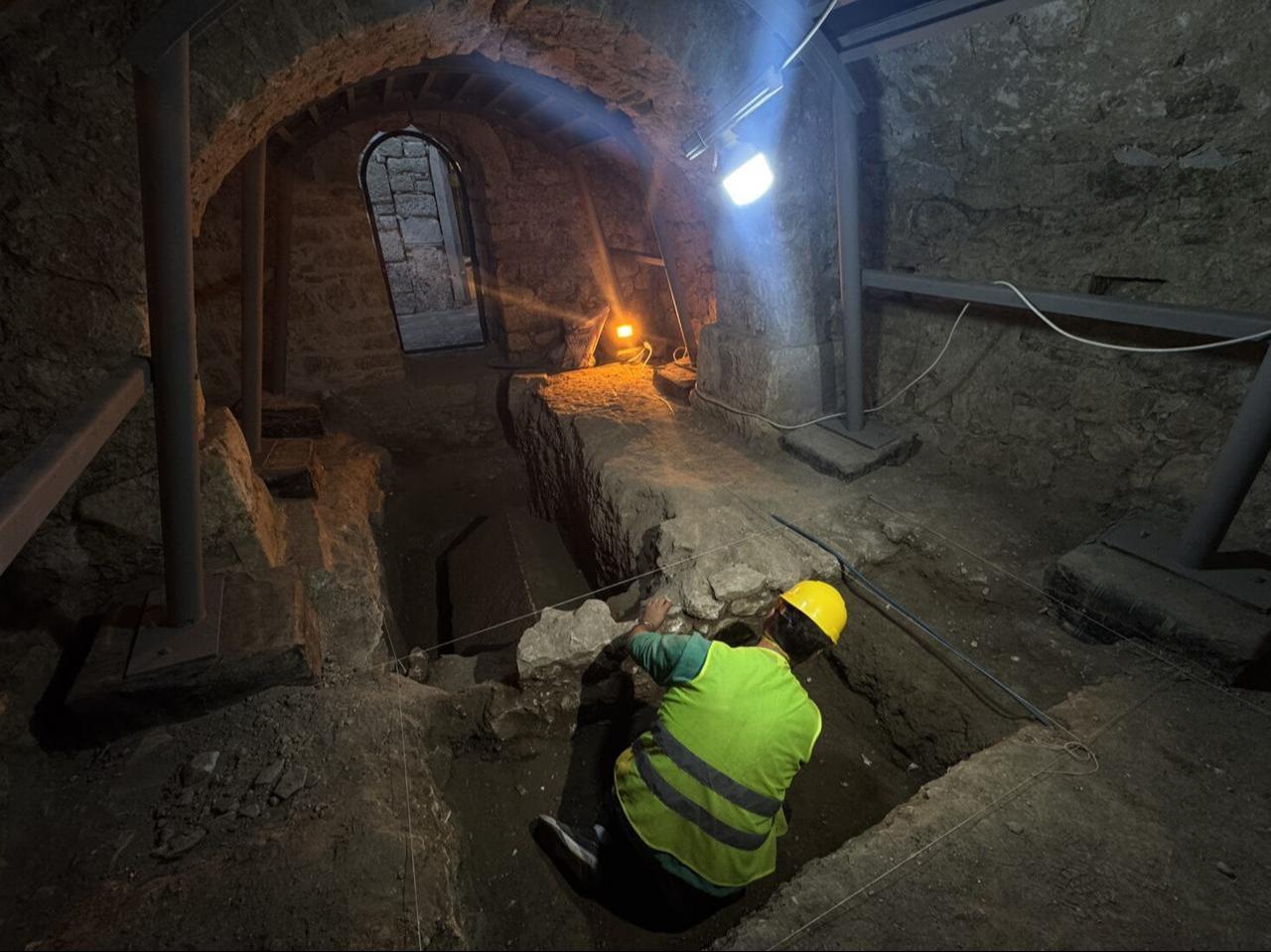 Excavation work on the sarcophagus found at St. Nicholas Church, Demre, Antalya, Türkiye, December 6, 2024. (AA Photo)