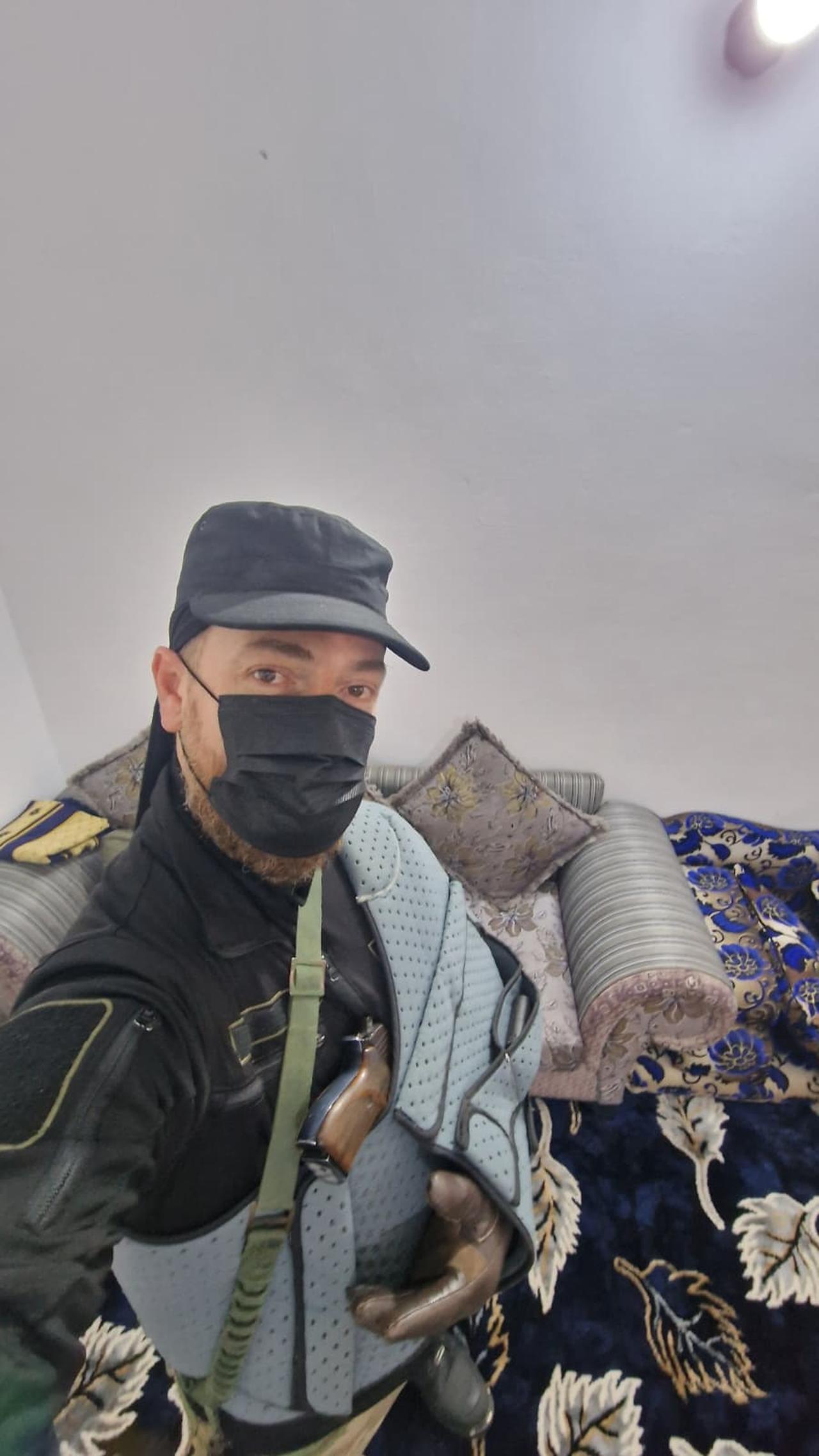 Syrian fighter Abu Omar Al-Ameriya, who took part in the Deterrence of Aggression operation in Syria. (Photo via Türkiye Today)