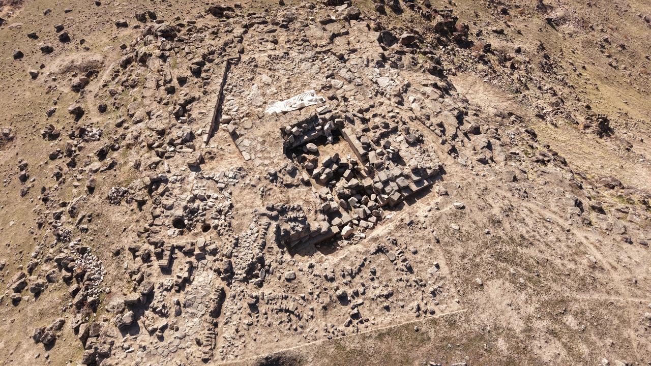 An aerial image shows the main excavation area, including the temple complex and surrounding structures, at Korzut Castle in Van’s Muradiye district, eastern Turkiye, Dec. 8, 2025. (AA Photo)