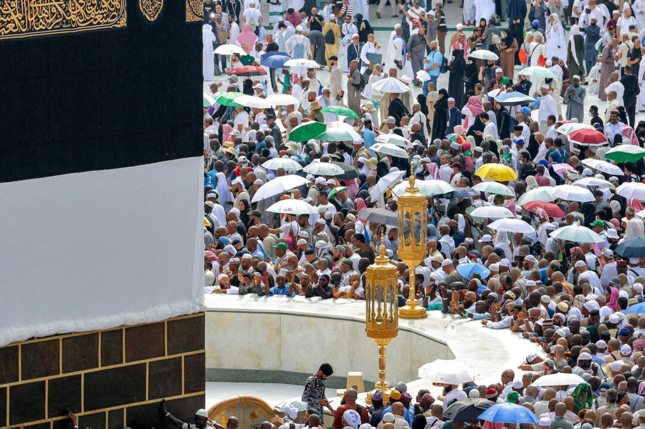 Saudi Arabia bans photography inside holy Mosques during 2026 hajj season