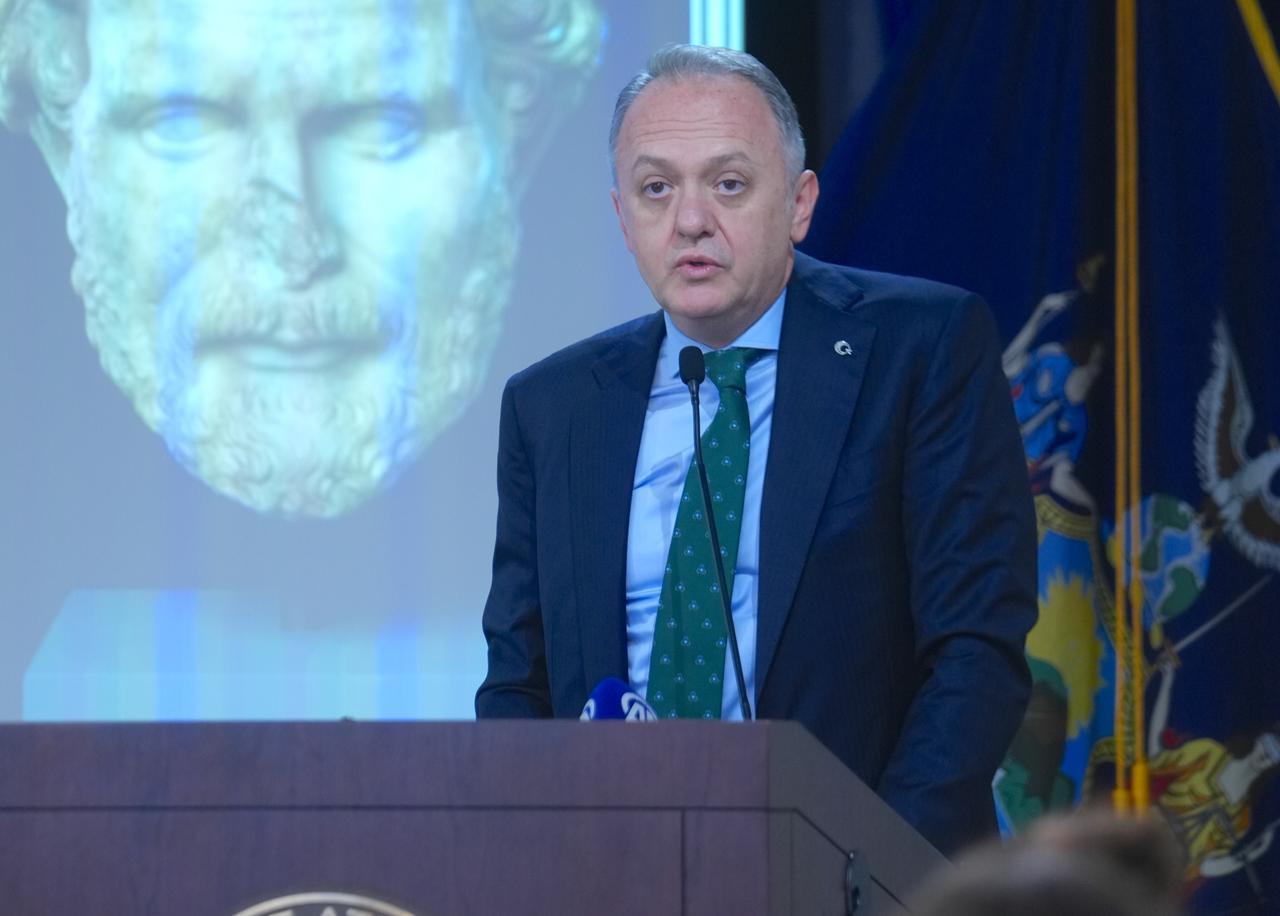 Türkiye’s Deputy Culture and Tourism Minister Gokhan Yazgi speaks at a ceremony hosted by the Manhattan District Attorney’s Office in New York, marking the repatriation of 41 Anatolian artifacts to Türkiye, Dec. 5, 2025. (AA Photo)