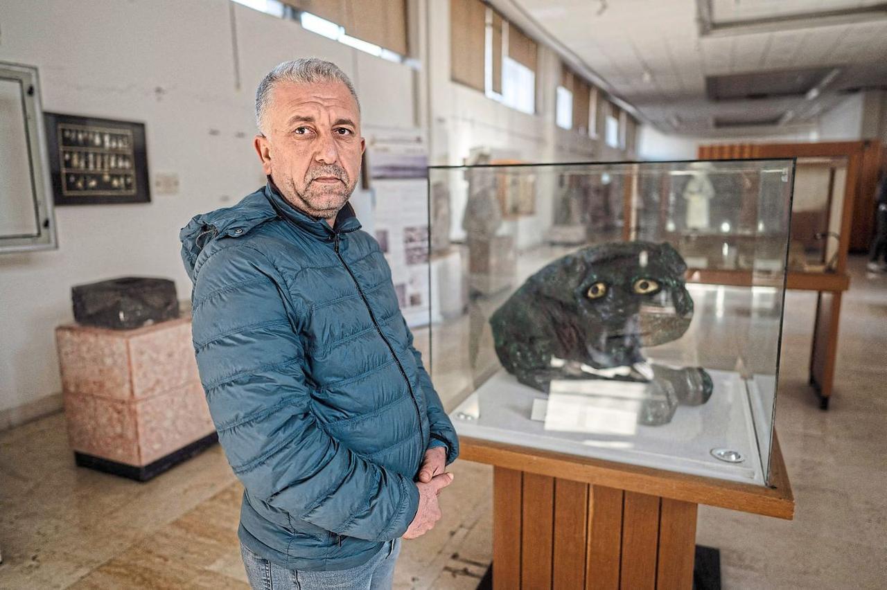 Director Ahmad Othman poses inside the National Museum of Aleppo, Syria, Dec. 17, 2024. (AFP Photo)