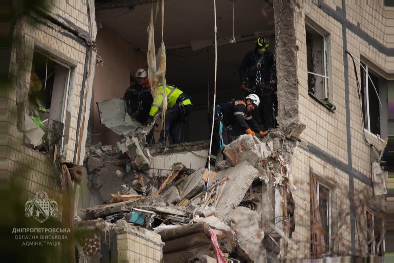A view of the destroyed residential area after a Russian overnight missile and drone attack on Ukraine’s Dnipropetrovsk region as search and rescue and first aid processes continue in Dnipro, Ukraine on Nov. 8, 2025.  (AA Photo)