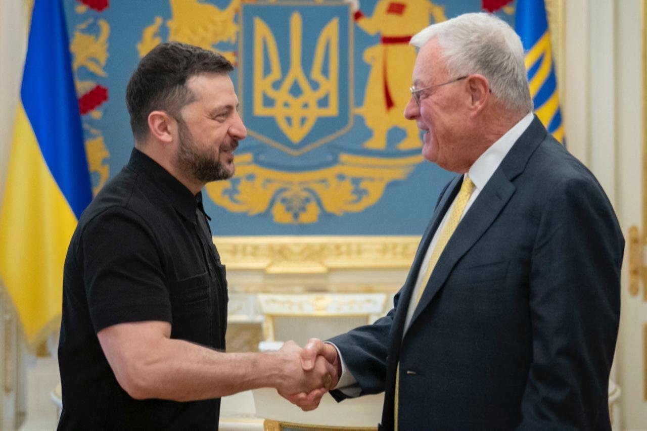 Ukraines President Volodymyr Zelensky (L) greeting US Special Envoy for Ukraine and Russia Keith Kellogg (R) prior to their talks in Kyiv, Ukraine on July 14, 2025. (AFP Photo via Ukrainian Press Service)
