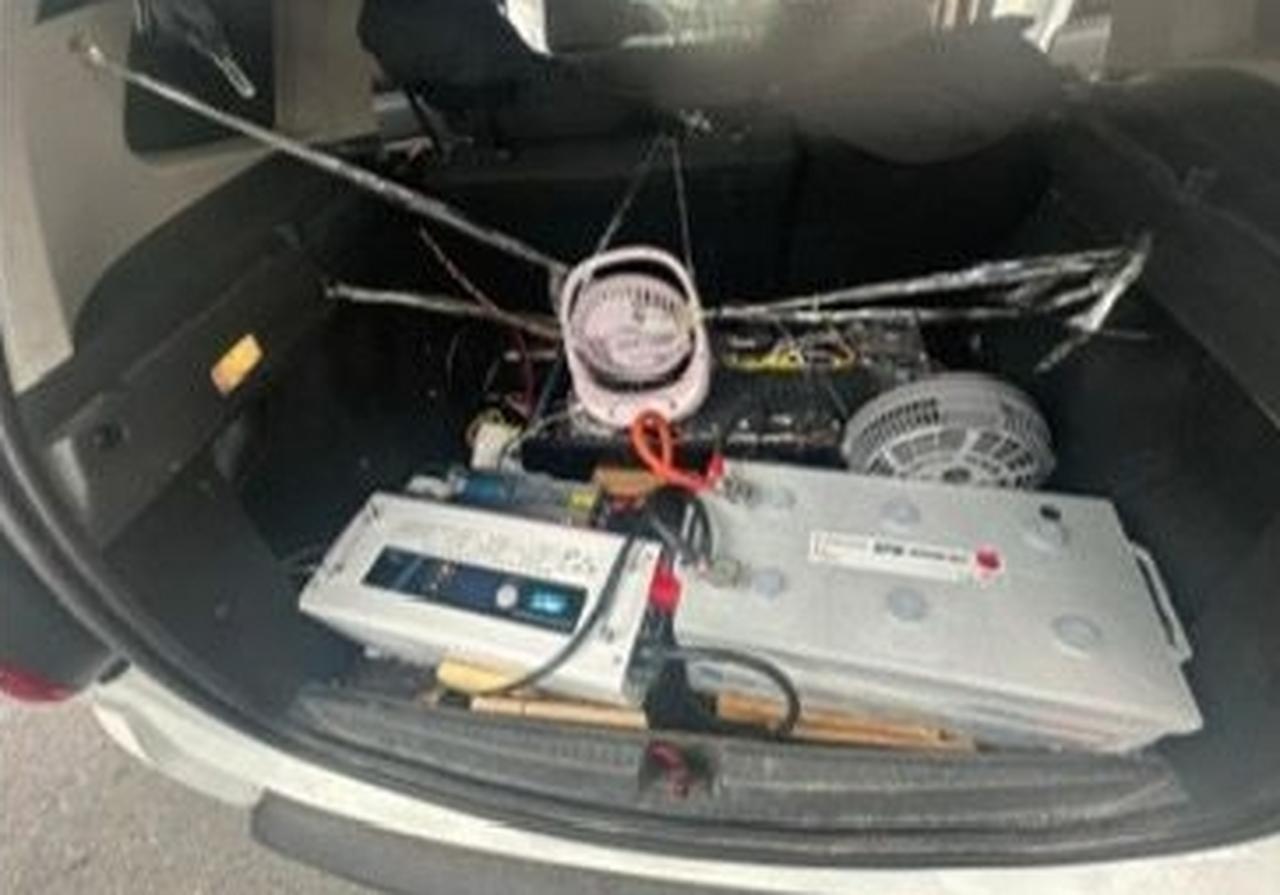 The National Intelligence Service (MIT) caught 7 foreign suspects red-handed in Istanbul for cyber espionage by setting up fake cell towers, on 10 May,2025. (AA Photo)