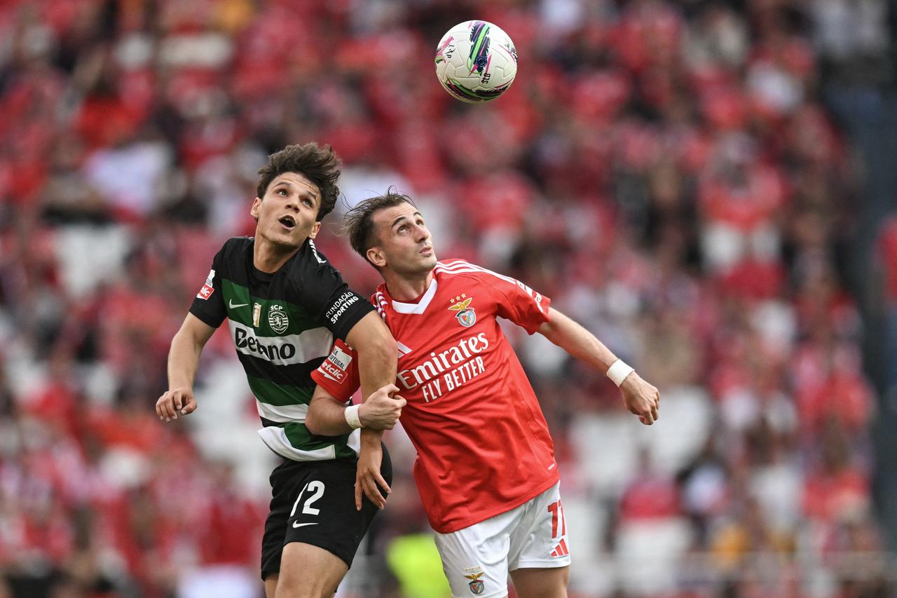 Turkish star Kerem Akturkoglu keeps Benfica's title hopes alive in 1-1 draw with Sporting