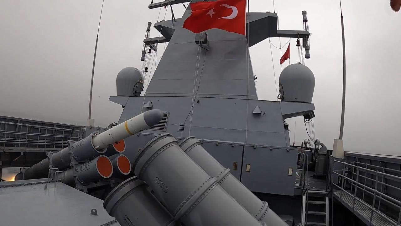 Screenshot from Türkiyes indigenously produced ATMACA anti-ship missile test conducted from the TCG Kinaliada corvette during the Turkish Navys Seawolf-II/2025 exercise on May 10, 2025. (Screengrab from video on X / @tcsavunma)  