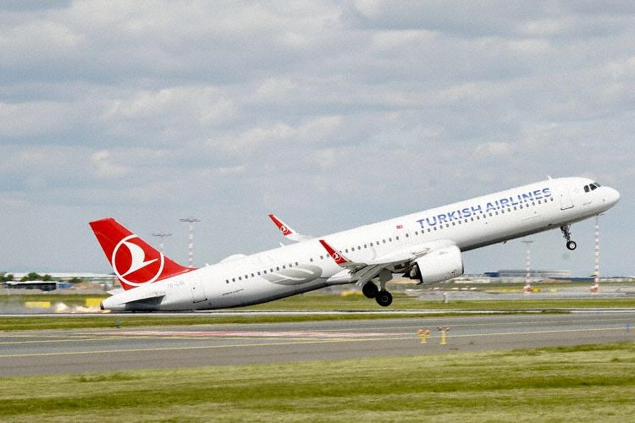 Moment a Turkish Airlines aircraft scrapes its tail on the runway in Prague, Czechia., May 11, 2025. (via X)