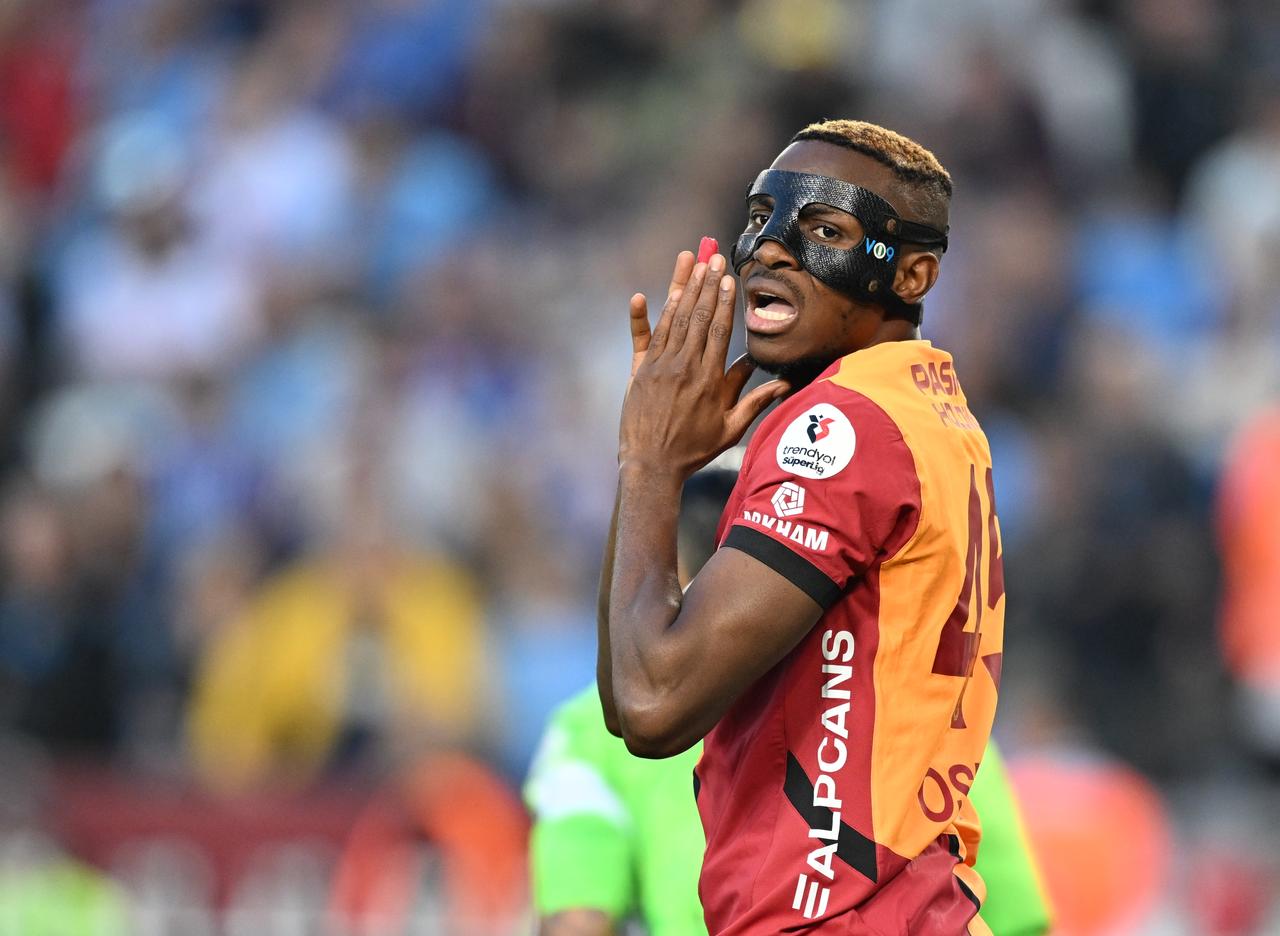  Galatasarays Victor Osimhen reacts during Turkish Super Lig week 35 football match between Trabzonspor and Galatasaray at Papara Park in Trabzon, Turkiye on May 10, 2025. (AA Photo)