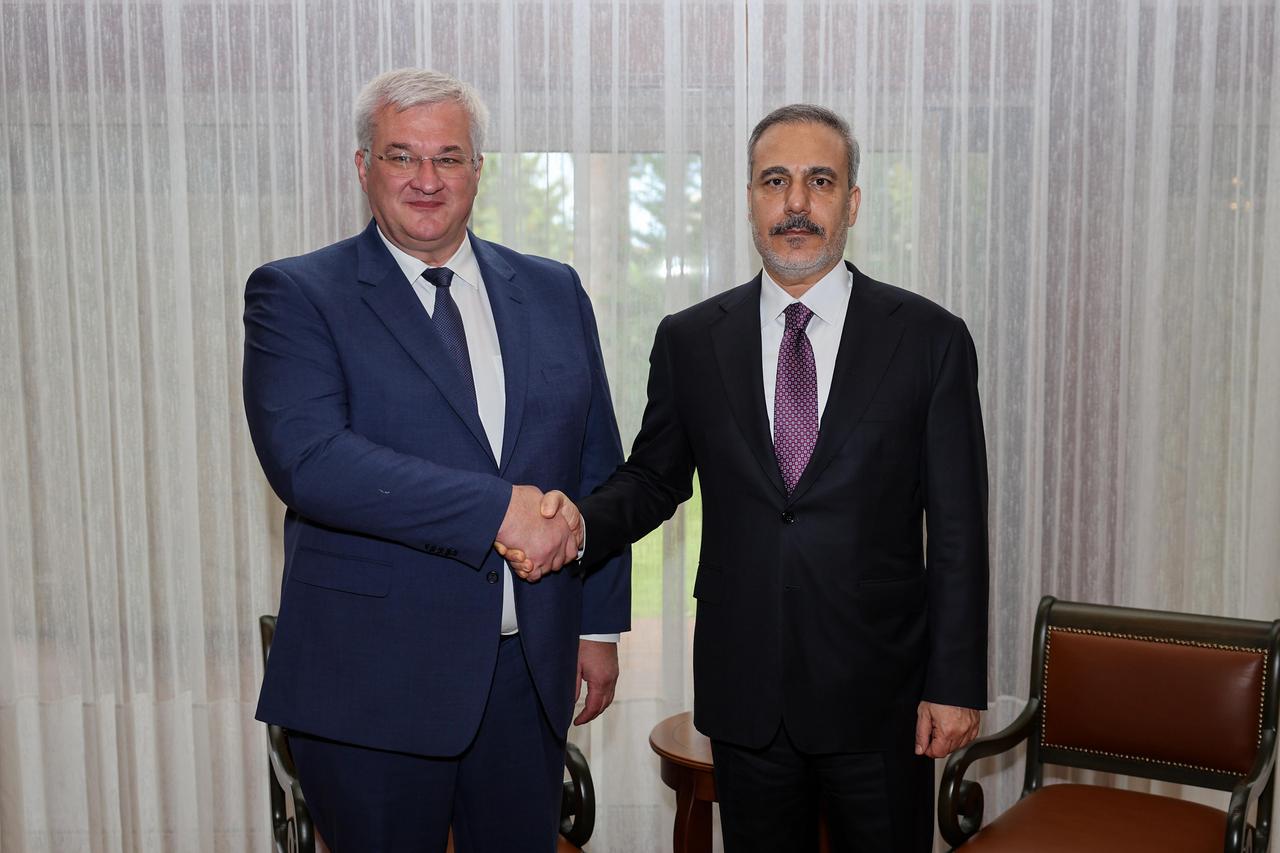 ANTALYA, TURKIYE - MAY 14: Turkish Foreign Minister Hakan Fidan (R) meets with Ukrainian Deputy Foreign Minister Andriy Sybiha (L) on the sidelines of the NATO Informal Meeting of Foreign Ministers in Antalya, Turkiye on May 14, 2025. ( Arda Küçükkaya - Anadolu Agency )