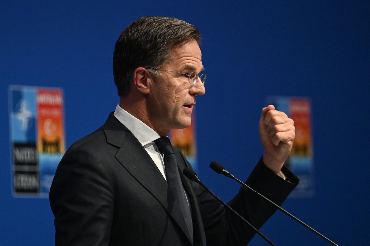 Ukraine ready for peace, Russia must respond: NATO chief