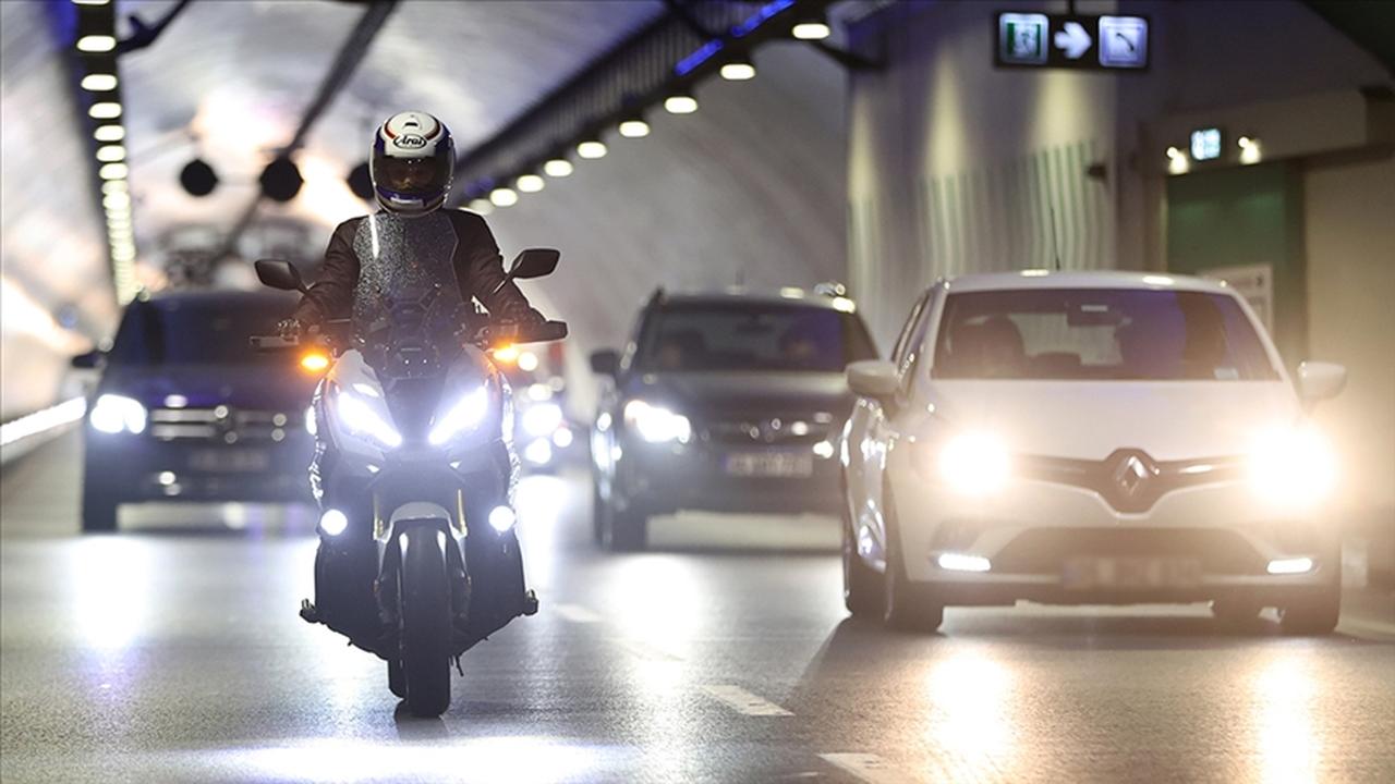 Choked roads, rising bikes: Türkiye turns to motorcycles to beat the jam