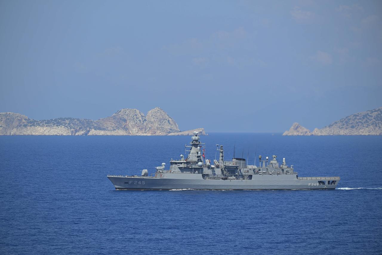 ANTALYA, TURKIYE - MAY 14: The Distinguished Observer Day activities of the DEN?ZKURDU-II/2025 Exercise, conducted by the Turkish Naval Forces Command in the Black Sea, the Sea of Marmara, the Aegean Sea, and the Eastern Mediterranean, in Antalya, Turkiye on May 14, 2025. The exercise, carried out across these regions, involves 120 ships, 85 air assets, one SAT (Underwater Attack) and two SAS (Underwater Defense) teams, as well as units from the Land Forces, Air Force, Gendarmerie, Coast Guard Command, and various public institutions.   ( ?smail Kaplan - Anadolu Agency )