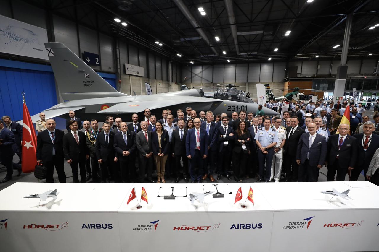 Memorandum of understanding signing ceremony between Turkish Aerospace Industries (TAI), Airbus, and the Spanish Ministry of Defense at the International Defense and Security Fair (FEINDEF) in Madrid on 14 May, 2025. (Photo via X / @TUSAS_TR)