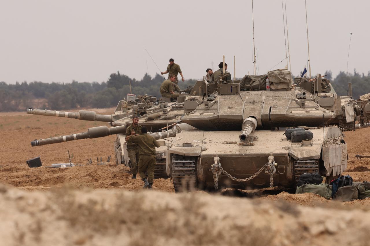 Israeli army forces take position on Israels border with the Gaza Strip amid the ongoing war with the Palestinian militant movement Hamas on May 15, 2025. (AFP Photo)