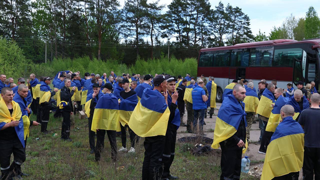 Ukrainian prisoners of war are exchanged in a swap for Russian soldiers, on May 6, 2025, in Kyiv, Ukraine. (Ukrainian Presidency / Handout / AA Photo)