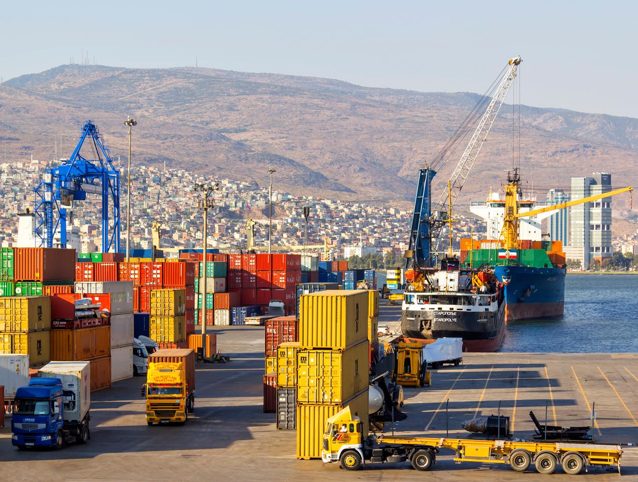 View of the busy container terminal at Alsancak Port in Izmir, Türkiye, accessed on May 18, 2025. (Adobe Stock Photo)