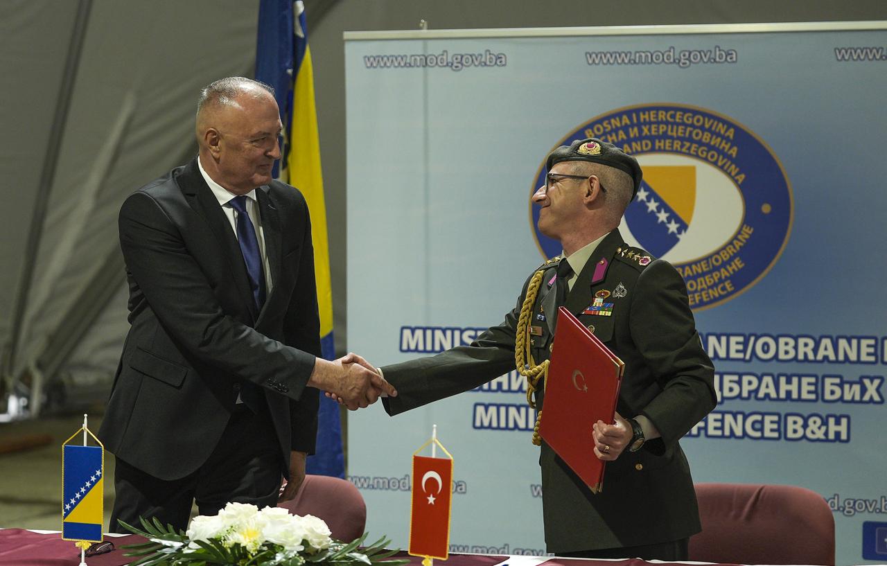 A ceremony was held for the “KANGAL FPV Anti-Drone System”, which was donated by Türkiye to the army of Bosnia and Herzegovina and is one of the new generation drone hunters developed by Aselsan with national facilities 16 May, 2025. (AA Photo)