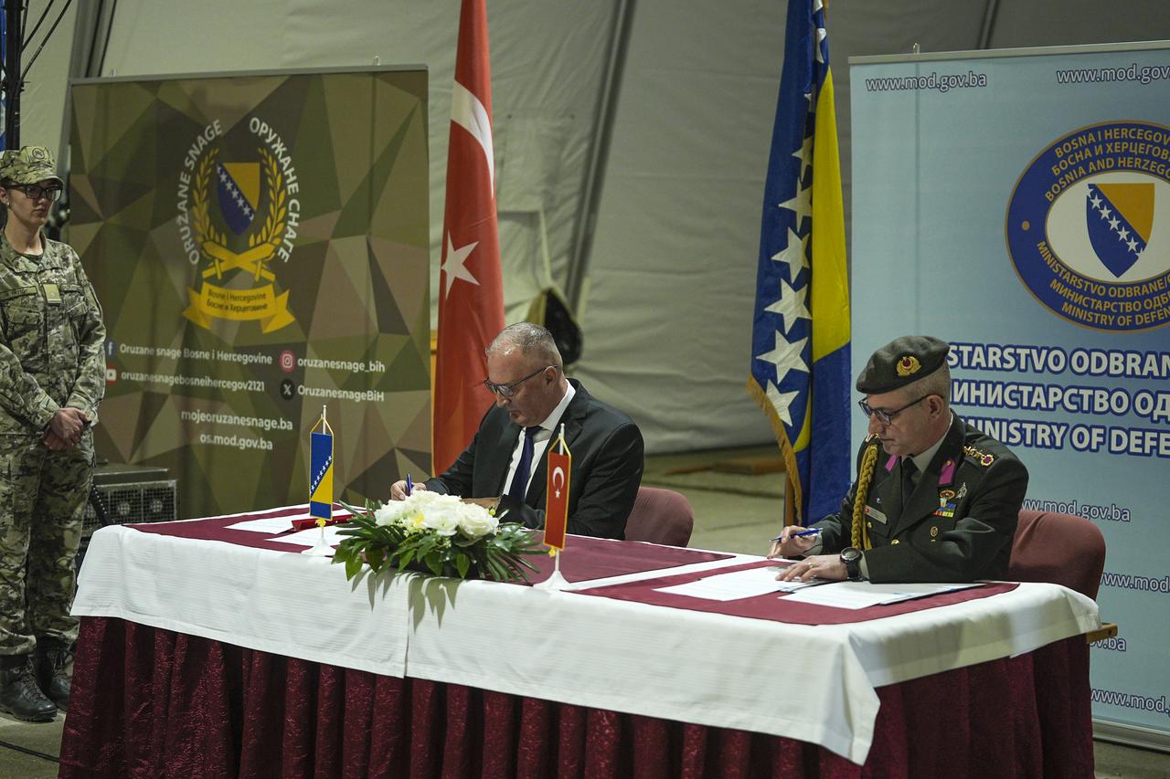 A ceremony was held for the “KANGAL FPV Anti-Drone System”, which was donated by Türkiye to the army of Bosnia and Herzegovina and is one of the new generation drone hunters developed by Aselsan with national facilities 16 May, 2025. (AA Photo)