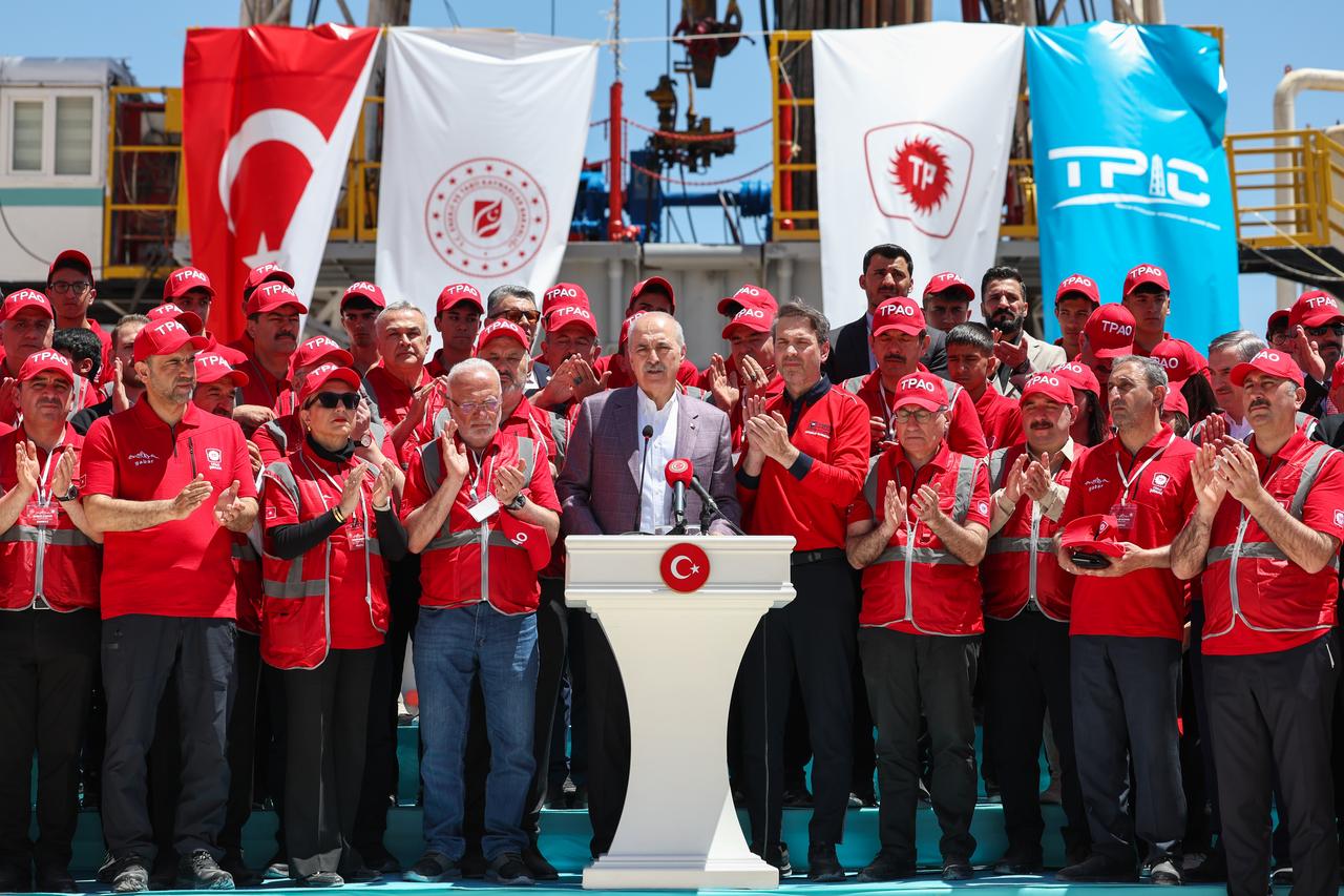Speaker of the Turkish Parliament Numan Kurtulmus, with the participation of Minister of Energy and Natural Resources Alparslan Bayraktar (right 5) and many members of parliament, attended the program held at the Sehit Esma Cevik-1 First Exploration Well in Gabar Mountain and made a speech on 19 May, 2025. (AA Photo)