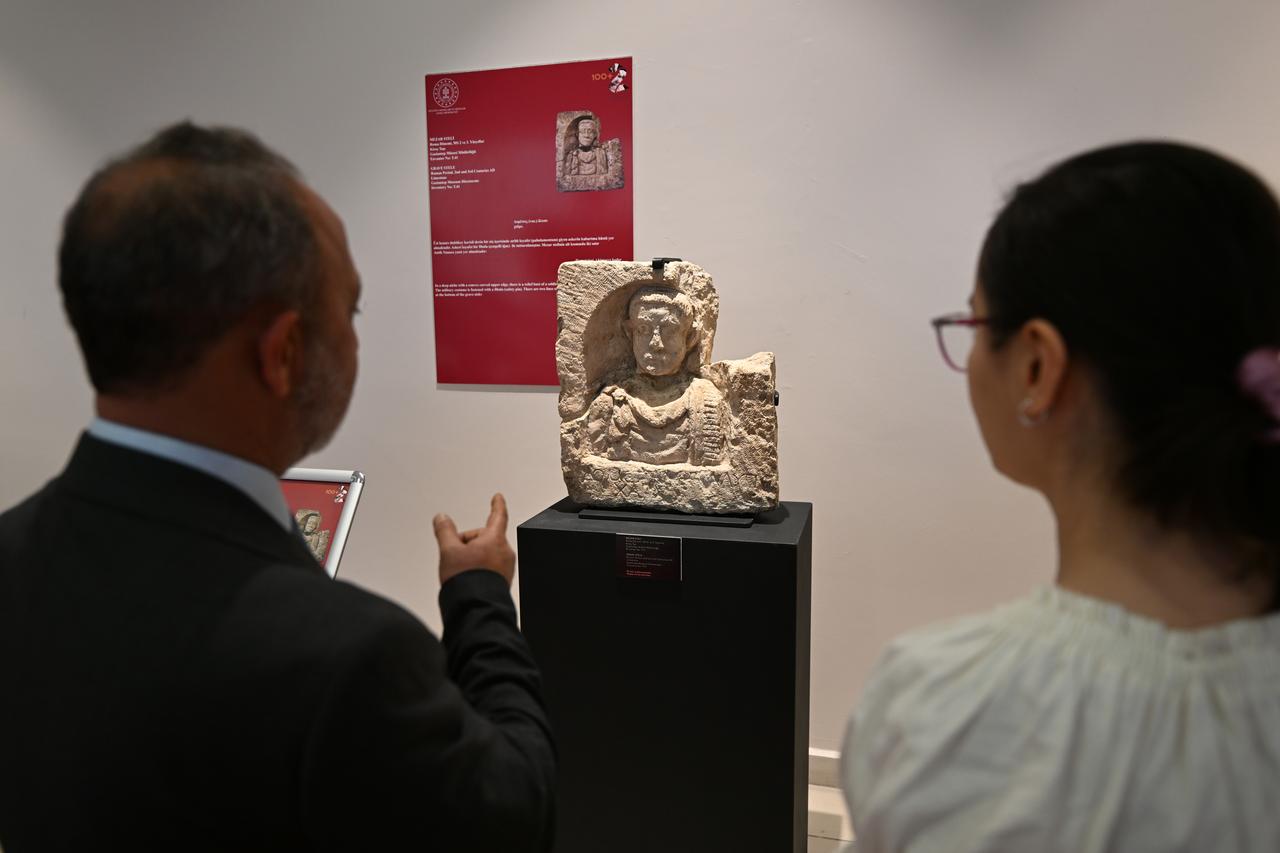 Some of the 33 artifacts unearthed from the ancient city of Zeugma and displayed at the  Zeugma IV. Scythica Legion  exhibition at the Gaziantep Zeugma Mosaic Museum, Türkiye, May 19, 2025. (AA Photo)