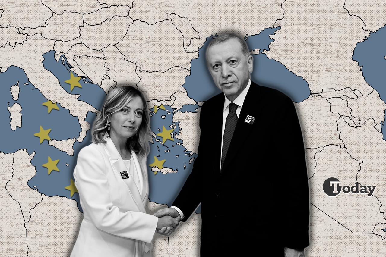 Italy’s Prime Minister Giorgia Meloni (L) and President Recep Tayyip Erdogan shaking hands. (Collage by Türkiye Today)
