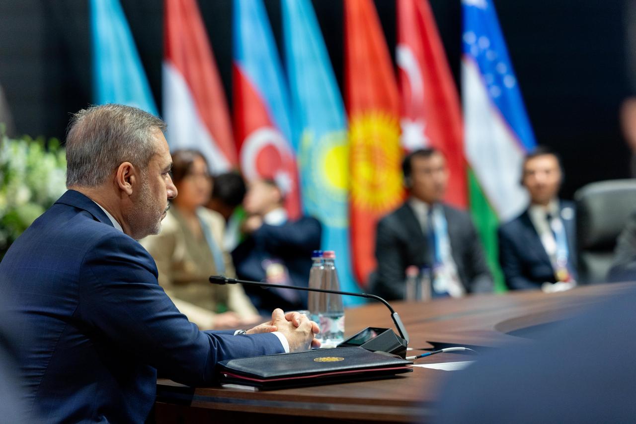Türkiye says Russia-Ukraine war at 'turning point' as Istanbul talks continue