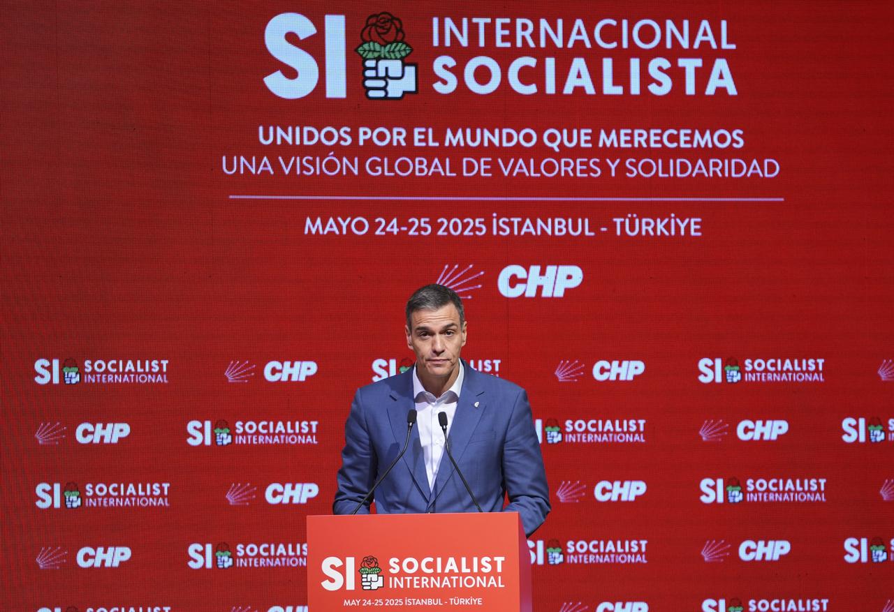 Spanish Prime Minister Pedro Sanchez makes a speech during the Socialist International Council Meeting held at a hotel in Besiktas district of Istabul, Turkiye on May 24, 2025.  (AA Photo)