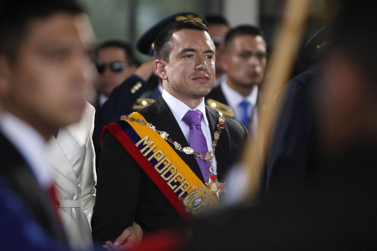 Ecuadors re-elected President Daniel Noboa leaves the National Assembly after his inauguration in Quito on May 24, 2025. (AFP Photo)