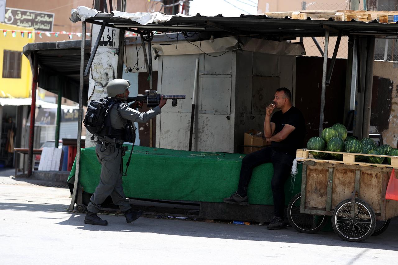 The Israeli army raids the Old Askar refugee camp in the city of Nablus in the northern part of West Bank on May 20, 2025. (AA Photo)
