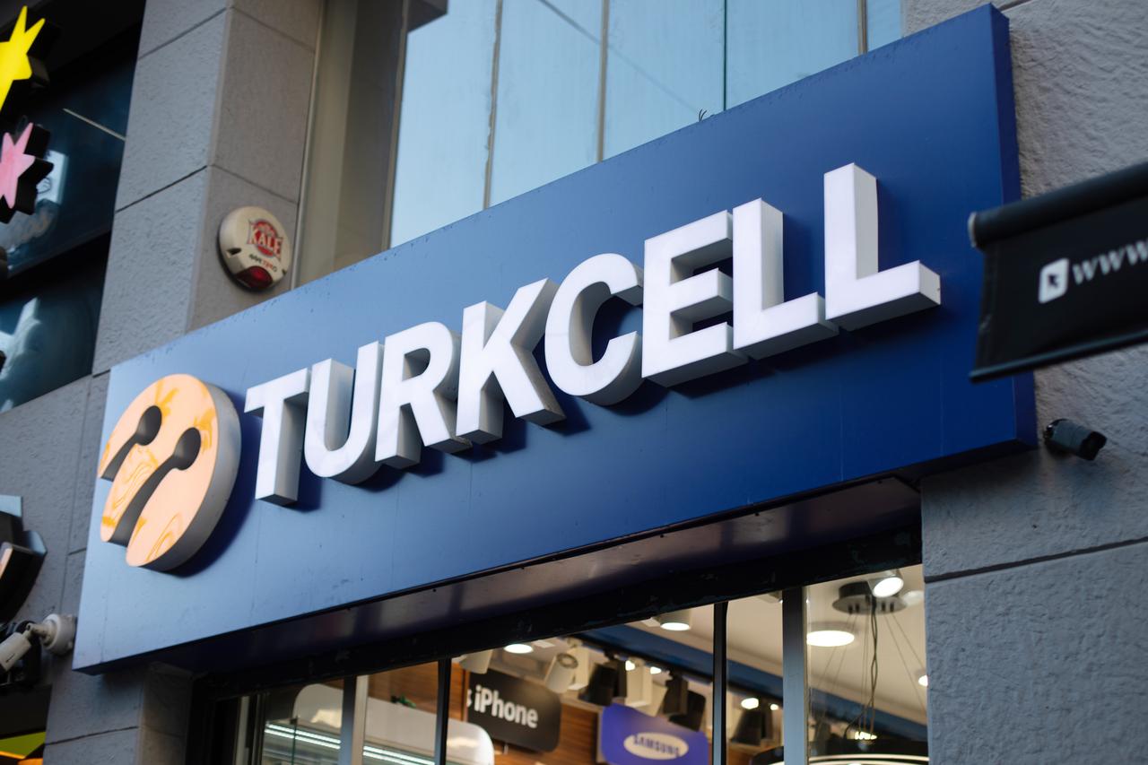 A Turkcell retail store is seen in Istanbul, Türkiye, on August 12, 2024. (Adobe Stock Photo)