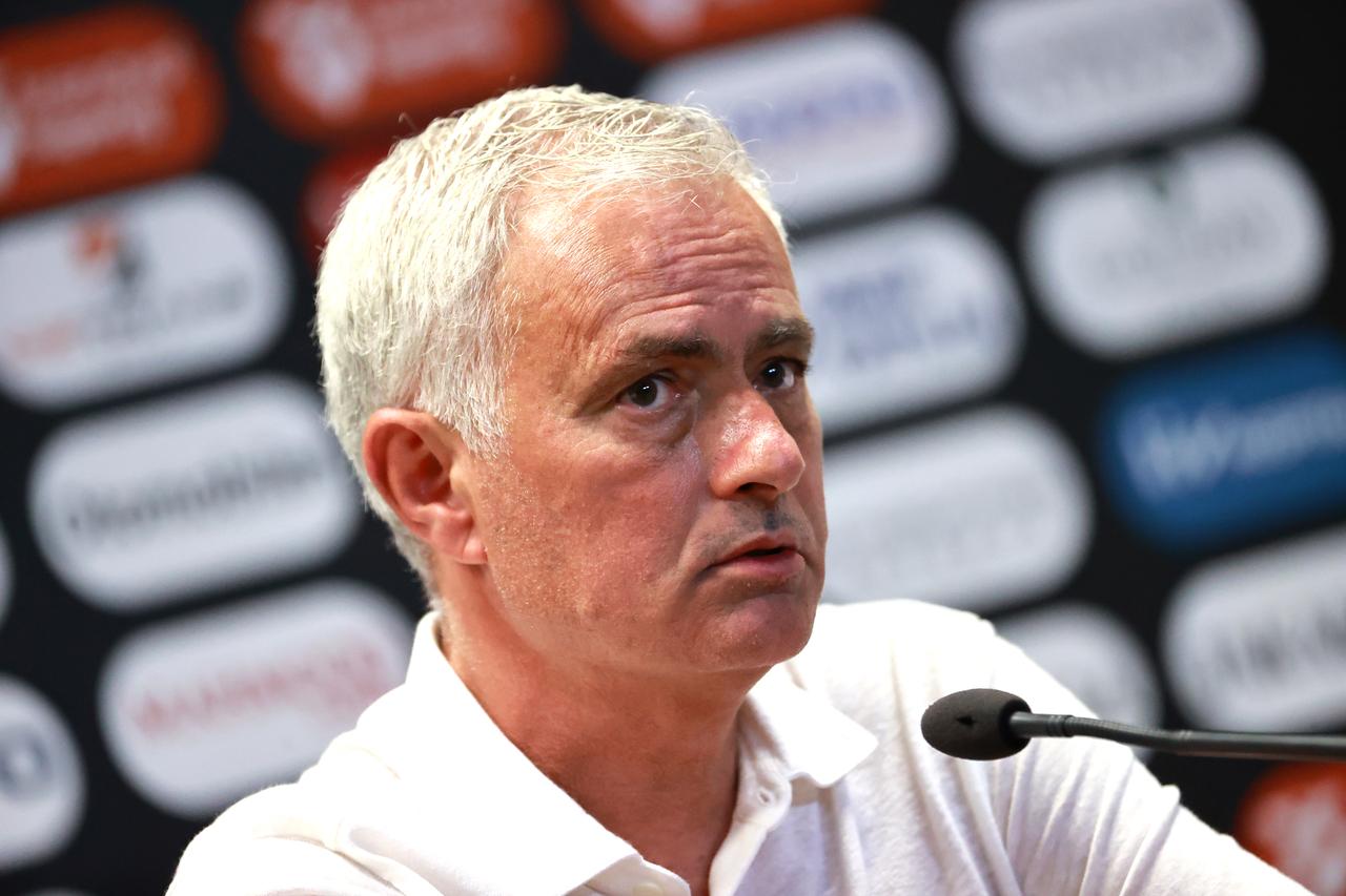 Head coach Jose Mourinho of Fenerbahce holds a press conference after the 37th week of the Turkish Super Lig between Fenerbahce and Atakas Hatayspor at Mersin Stadium in Mersin, Turkiye, on May 26, 2025. (AA Photo)