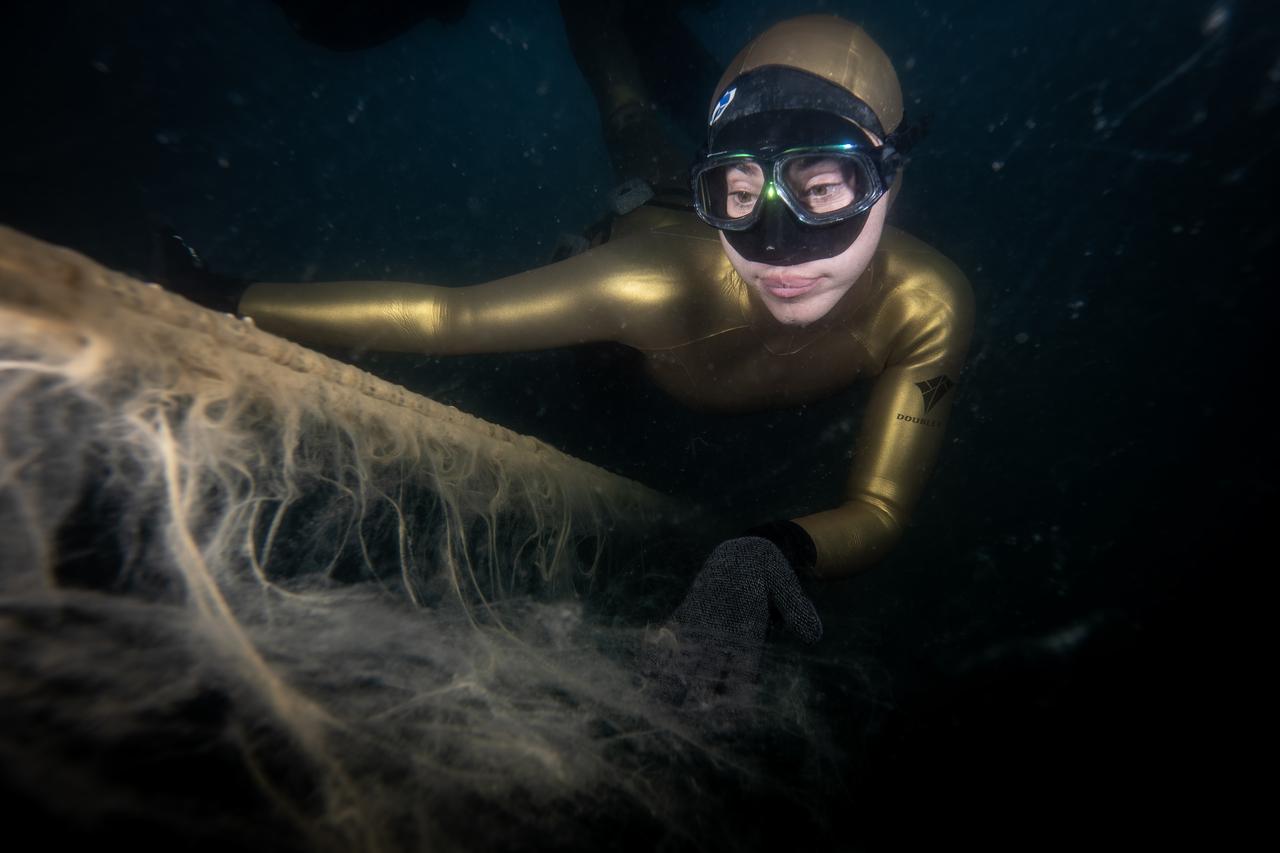United Nations Development Program (UNDP) Turkiye ‘Defender of Life in Water’ World Free Diving record holder Sahika Ercumen descended to the depths of Marmara sea to increase awareness of mucilage (sea saliva) in Balikesir, Türkiye, May 24, 2025. (AA Photo)