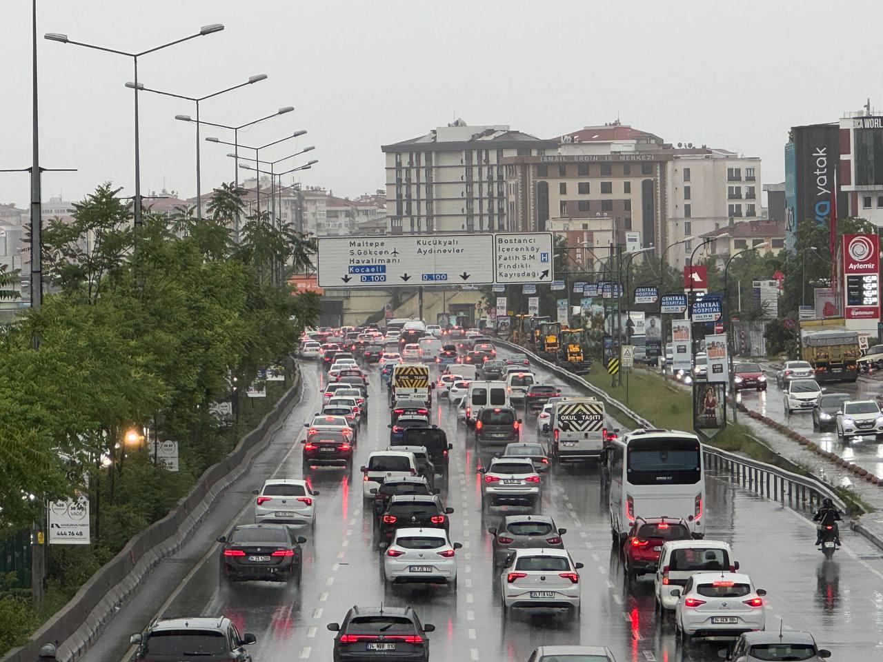 Traffic in Istanbul on May 26, 2025. (AA Photo)