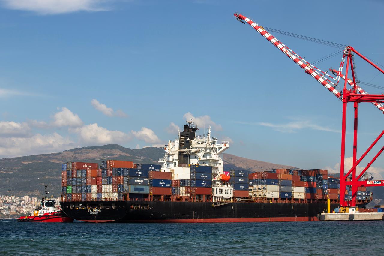A cargo ship loaded with containers approaches the port in Gemlik, Bursa, Türkiye, on September 17, 2024. (Adobe Stock Photo)