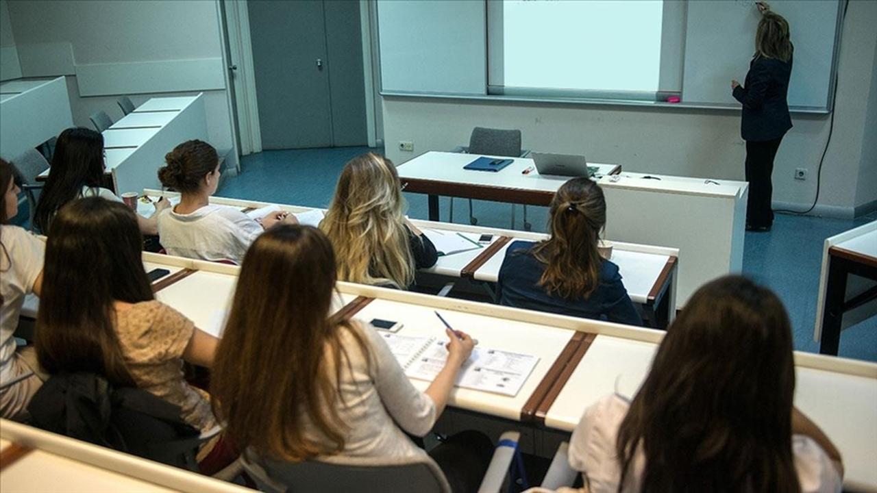 Female university students attend a lecture in Türkiye, accessed on May 29, 2025. (AA Photo)