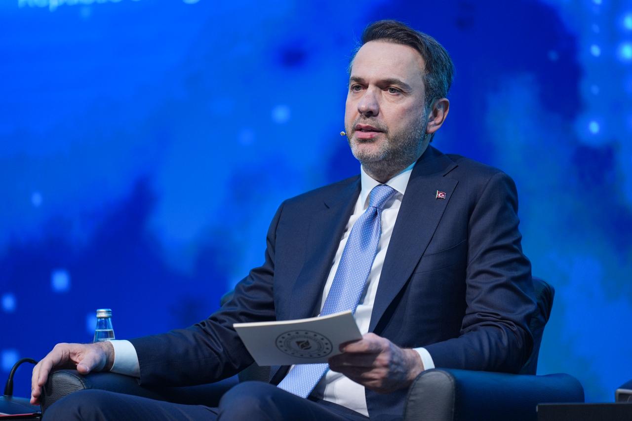 ISTANBUL, TURKIYE - MAY 2: Turkish Minister of Energy and Natural Resources Alparslan Bayraktar chairs a panel during the Istanbul Natural Resources Summit in Istanbul, Turkiye on May 2, 2025. ( Cemal Yurtta? - Anadolu Agency )