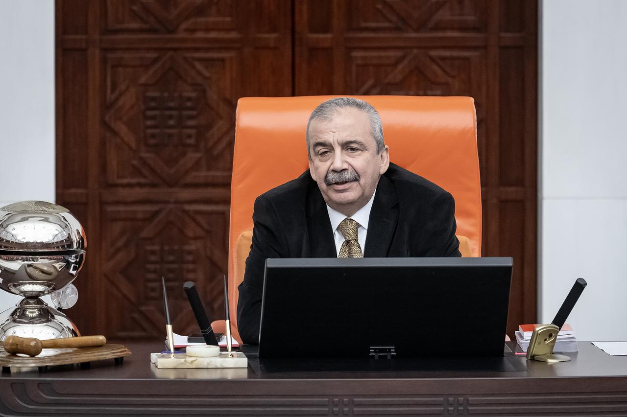 Prominent Turkish politician Sirri Sureyya Onder dies at 62